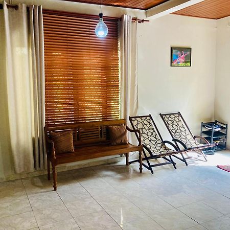 Villa Two Residence Dehiwala-Mount Lavinia Ngoại thất bức ảnh
