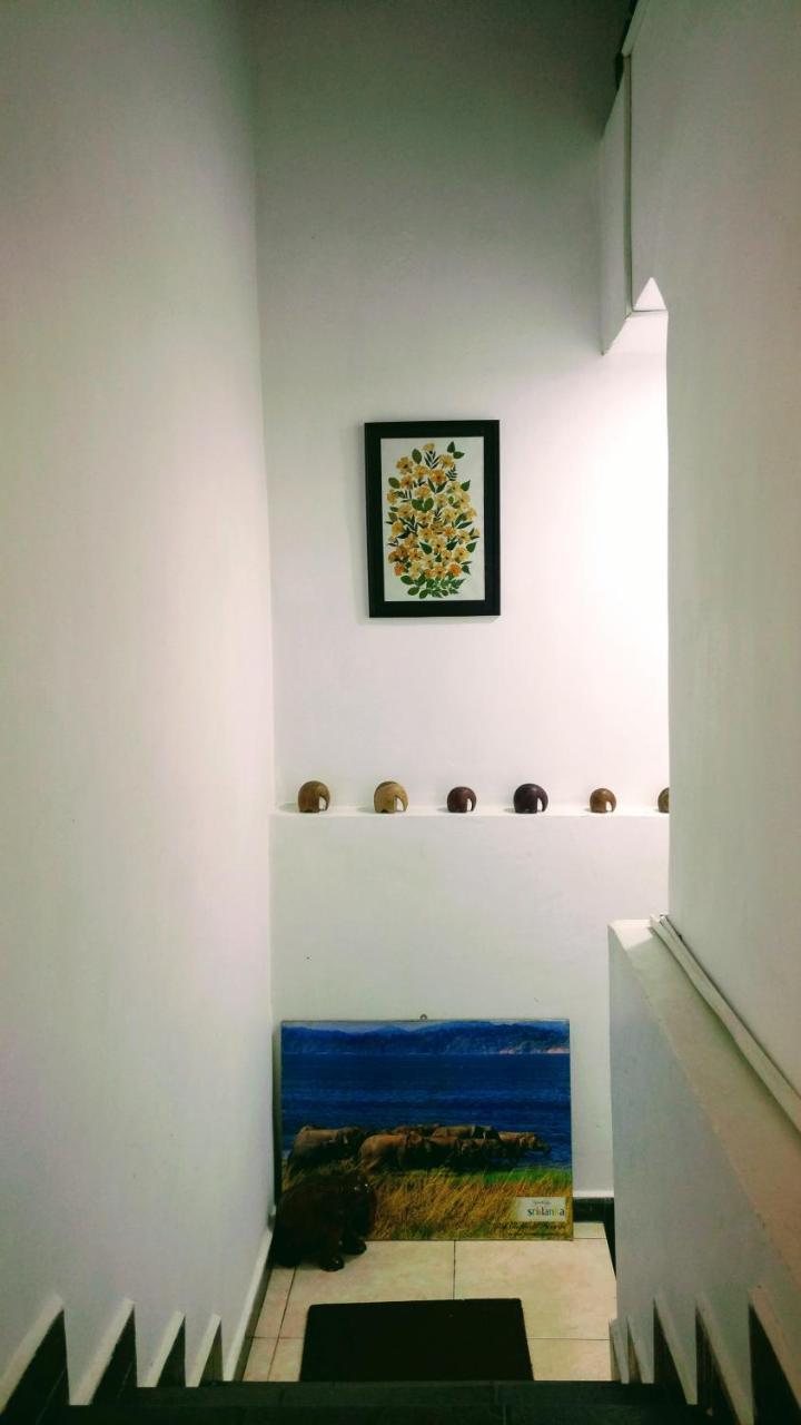 Villa Two Residence Dehiwala-Mount Lavinia Ngoại thất bức ảnh