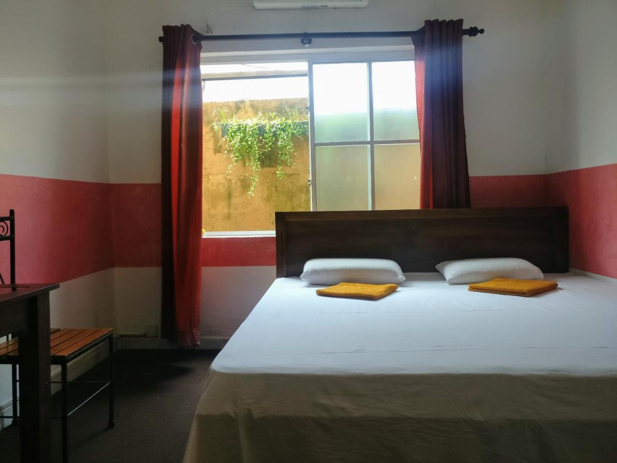 Villa Two Residence Dehiwala-Mount Lavinia Ngoại thất bức ảnh